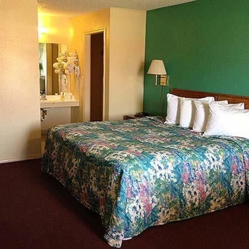 Super 7 Inn-Siloam Springs Экстерьер фото