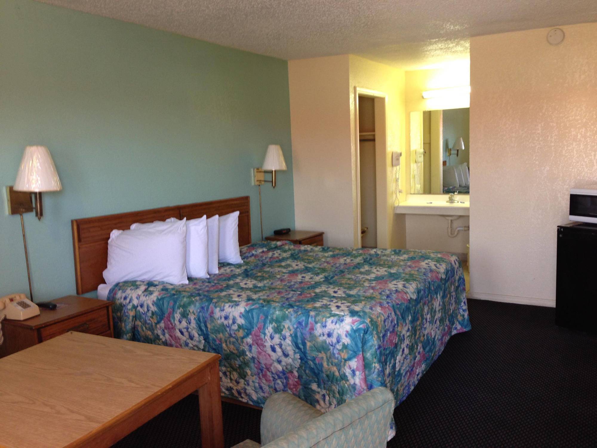 Super 7 Inn-Siloam Springs Экстерьер фото